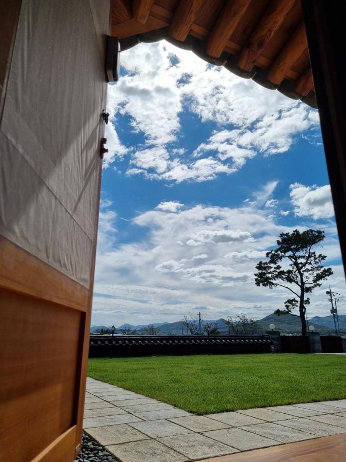 Wonhwaroo Villa คยองจู ภายนอก รูปภาพ