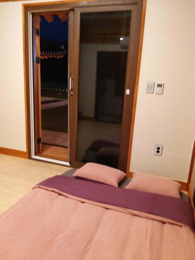 Wonhwaroo Villa คยองจู ภายนอก รูปภาพ